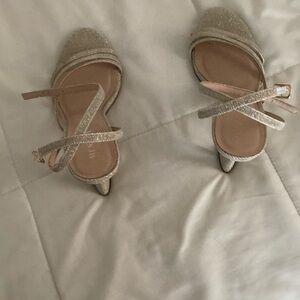 Menbur  brand: 37 matte gold strappy sandals. Heel  2-3 inches. Padded foot bed.